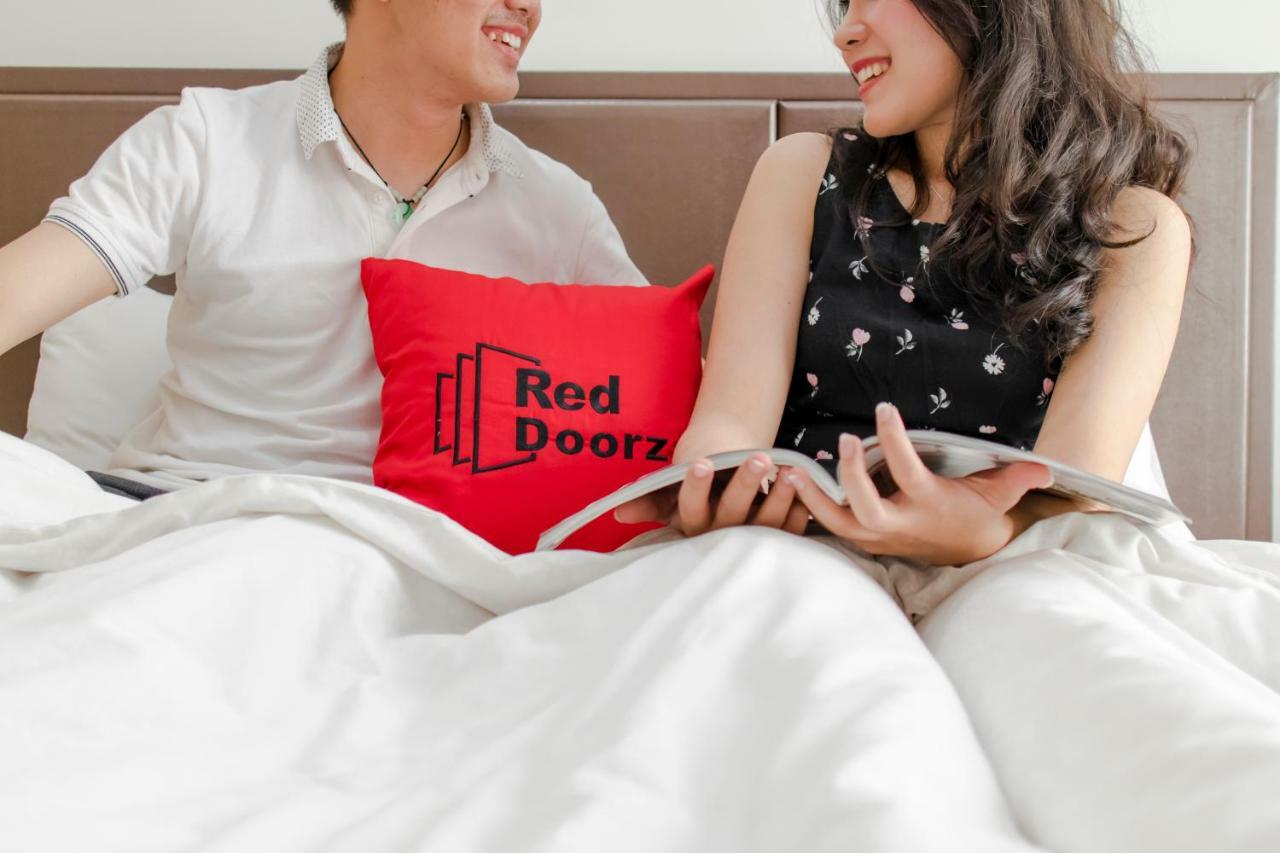 Reddoorz Plus Near Tan Dinh Market Bandar Ho Chi Minh Luaran gambar