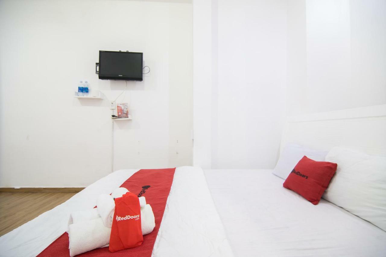 Reddoorz Plus Near Tan Dinh Market Bandar Ho Chi Minh Luaran gambar