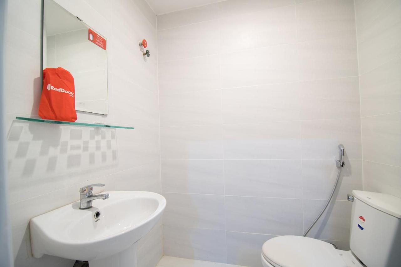 Reddoorz Plus Near Tan Dinh Market Bandar Ho Chi Minh Luaran gambar